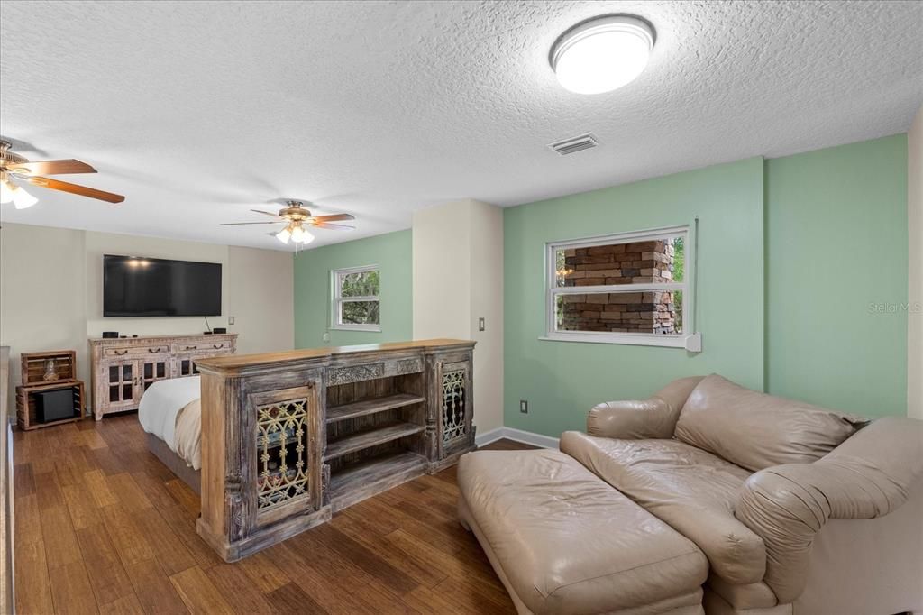 For Sale: $1,775,000 (4 beds, 3 baths, 2786 Square Feet)