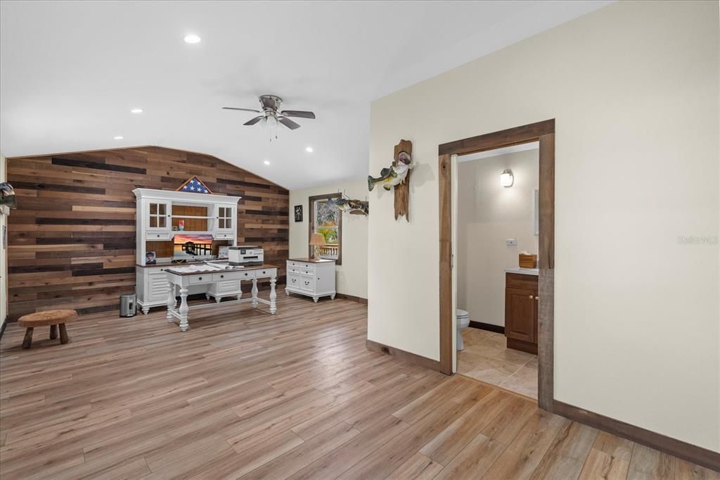 For Sale: $1,775,000 (4 beds, 3 baths, 2786 Square Feet)