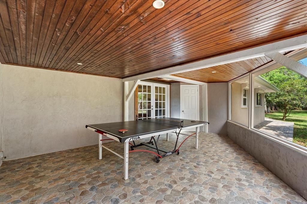 For Sale: $1,775,000 (4 beds, 3 baths, 2786 Square Feet)