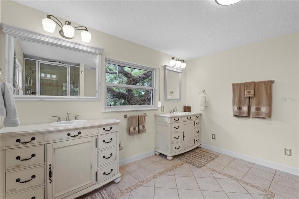 For Sale: $1,775,000 (4 beds, 3 baths, 2786 Square Feet)