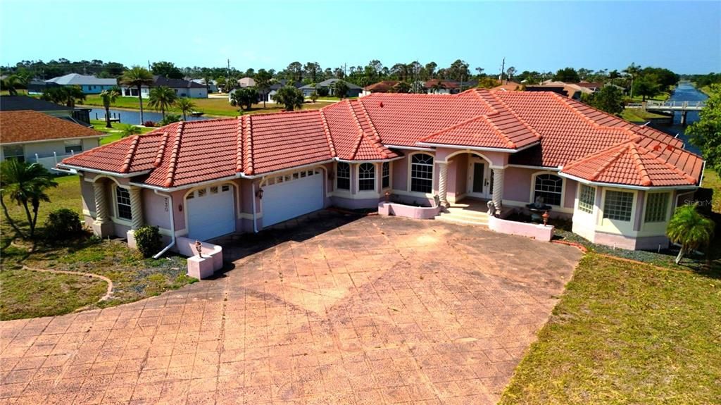 Front view of this huge home on Rotonda River