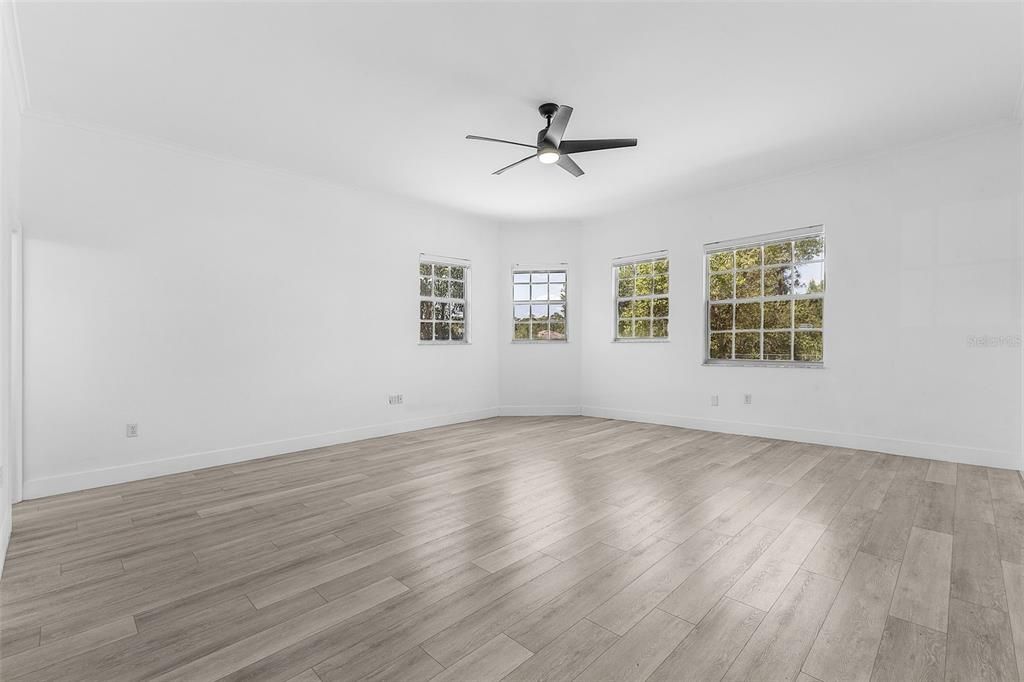 For Sale: $479,900 (4 beds, 3 baths, 2410 Square Feet)