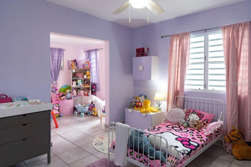 Activo con contrato: $450,000 (3 camas, 3 baños, 1500 Pies cuadrados)