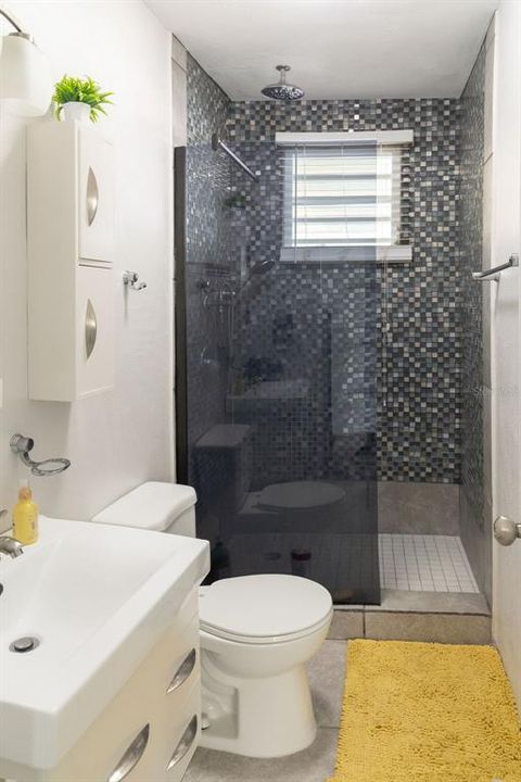 Activo con contrato: $450,000 (3 camas, 3 baños, 1500 Pies cuadrados)