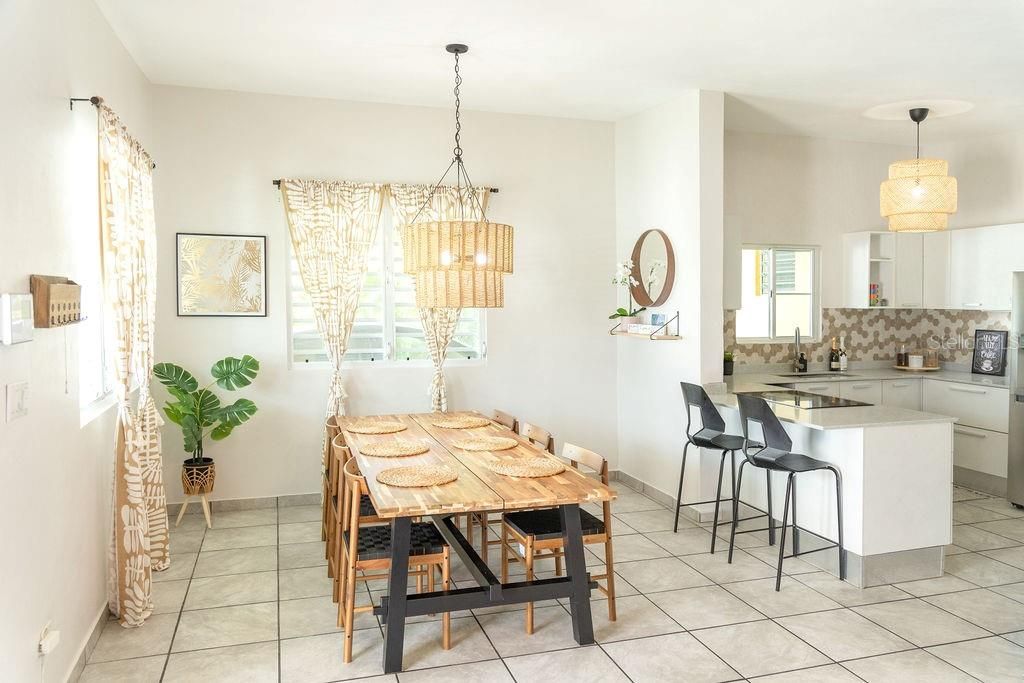 Activo con contrato: $450,000 (3 camas, 3 baños, 1500 Pies cuadrados)