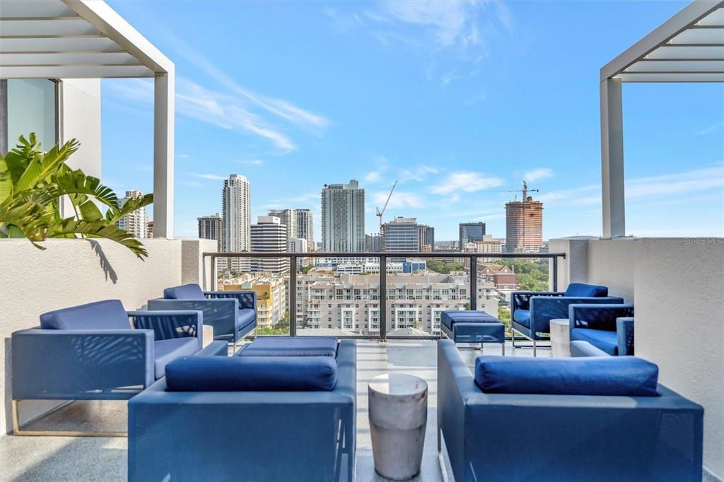 Active With Contract: $555,000 (3 beds, 2 baths, 1684 Square Feet)