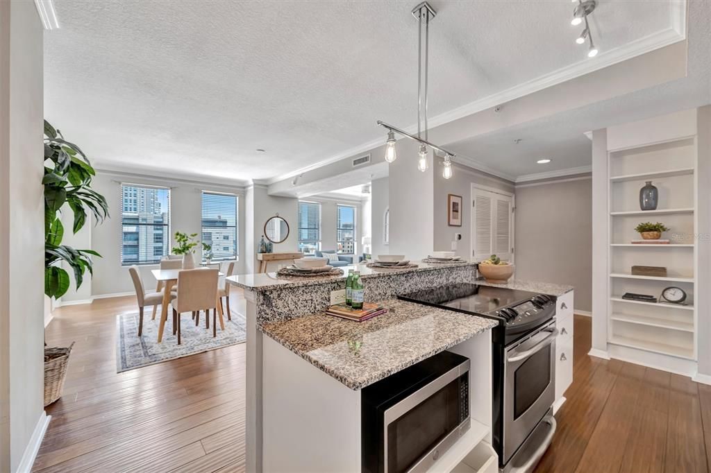 Active With Contract: $555,000 (3 beds, 2 baths, 1684 Square Feet)