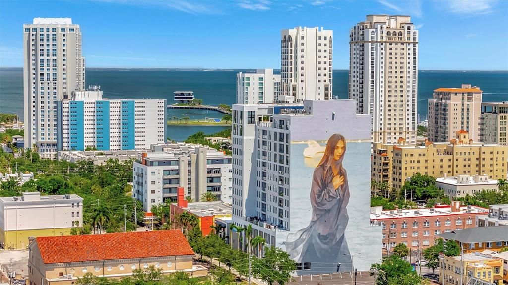 Active With Contract: $555,000 (3 beds, 2 baths, 1684 Square Feet)