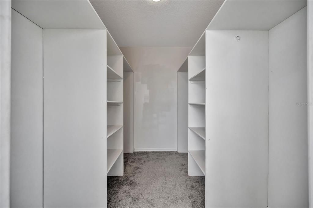 Active With Contract: $555,000 (3 beds, 2 baths, 1684 Square Feet)