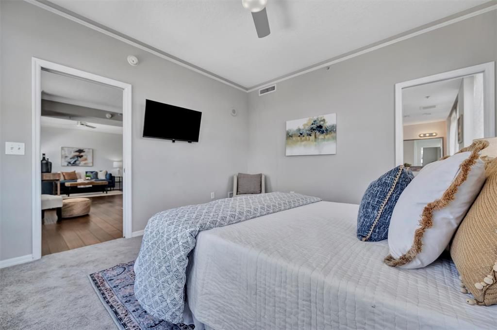 Active With Contract: $555,000 (3 beds, 2 baths, 1684 Square Feet)