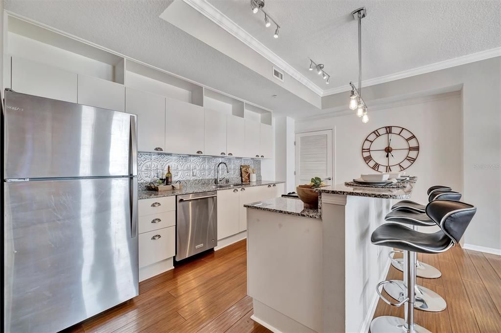 Active With Contract: $555,000 (3 beds, 2 baths, 1684 Square Feet)