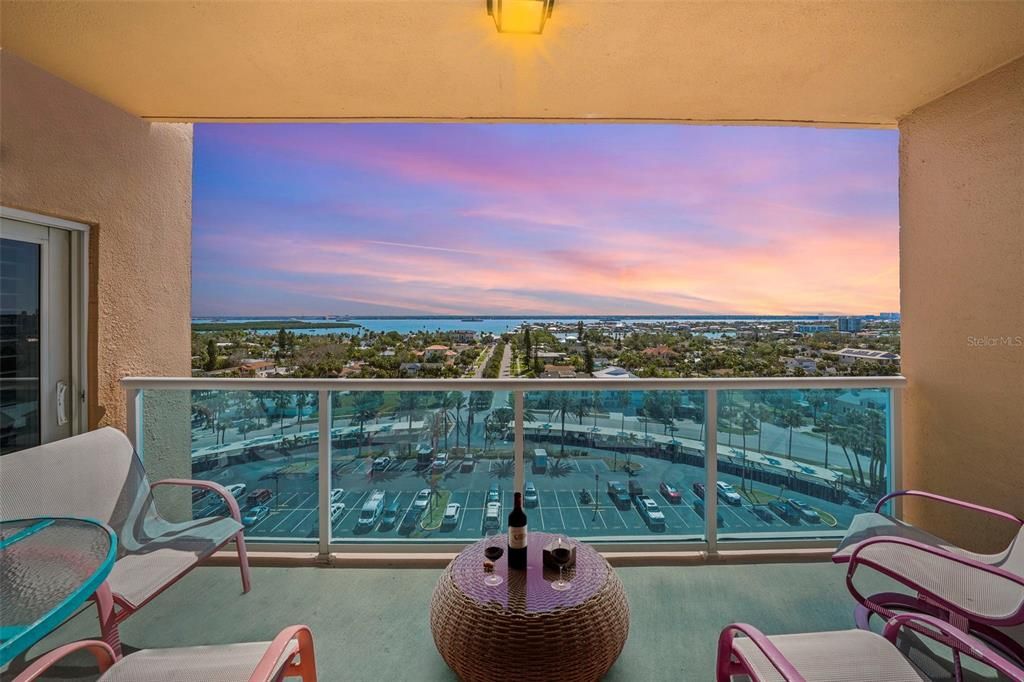 En Venta: $425,000 (2 camas, 1 baños, 1090 Pies cuadrados)