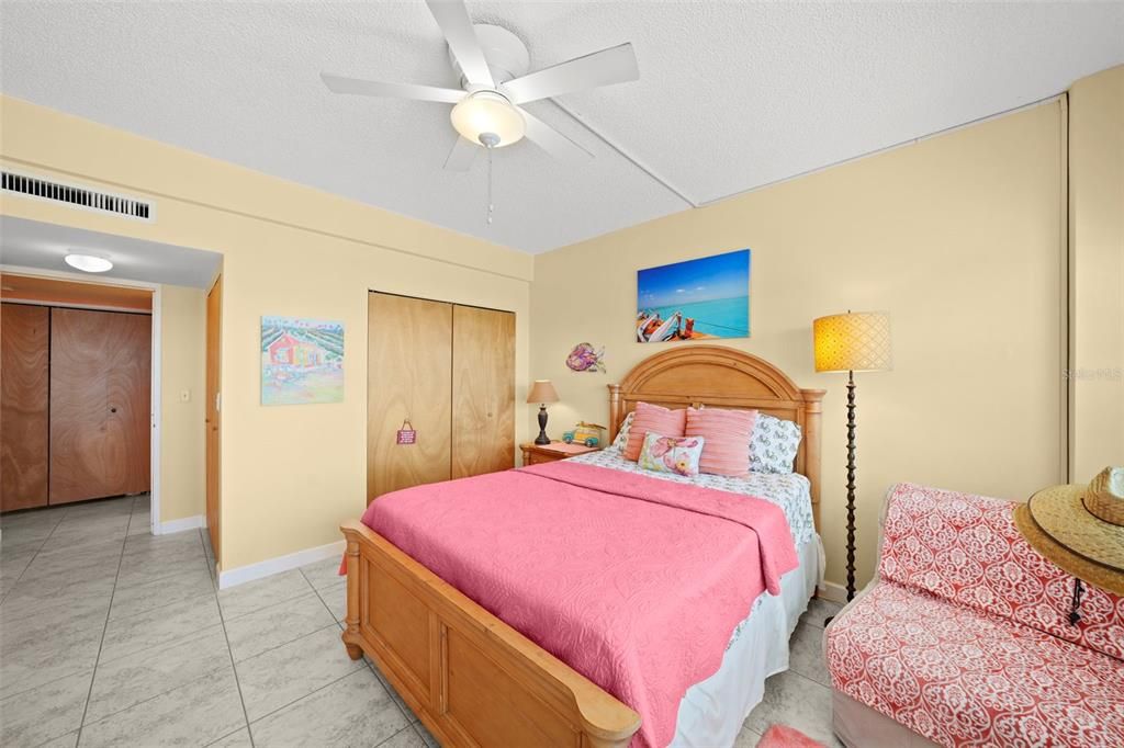 En Venta: $425,000 (2 camas, 1 baños, 1090 Pies cuadrados)