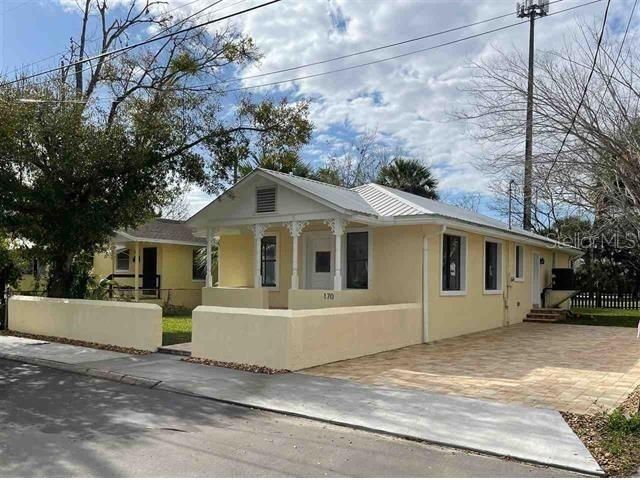 For Rent: $2,800 (3 beds, 2 baths, 1173 Square Feet)