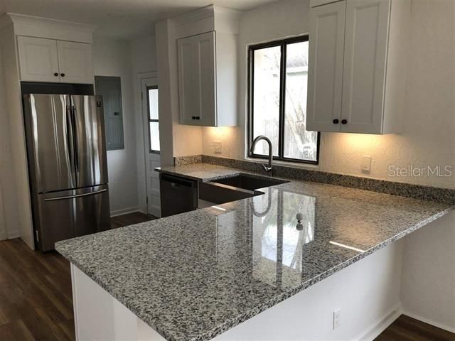 For Rent: $2,800 (3 beds, 2 baths, 1173 Square Feet)