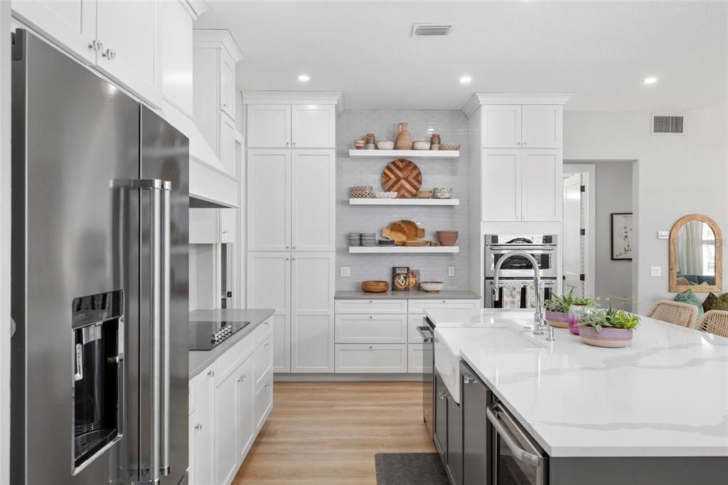 For Sale: $1,260,000 (5 beds, 5 baths, 3514 Square Feet)