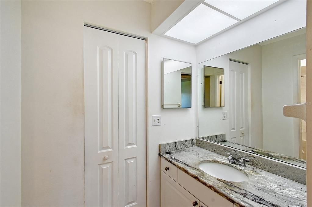 En Venta: $145,000 (2 camas, 2 baños, 1016 Pies cuadrados)