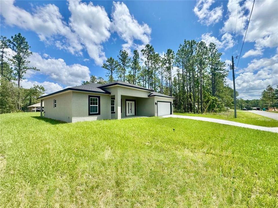 For Sale: $274,990 (3 beds, 2 baths, 1529 Square Feet)