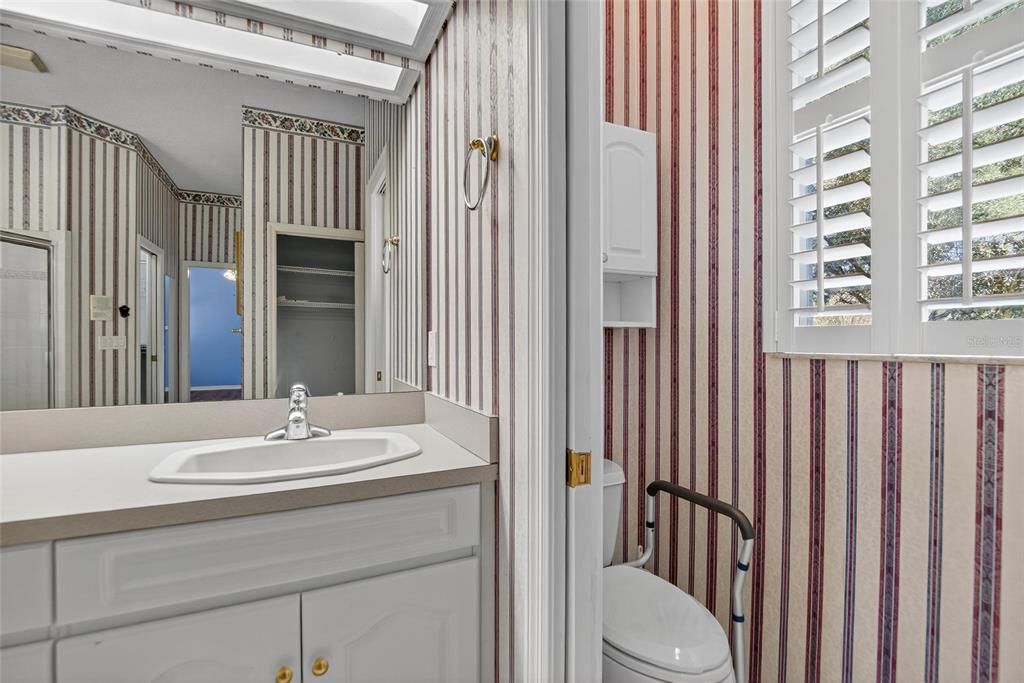 Active With Contract: $799,000 (4 beds, 3 baths, 3921 Square Feet)