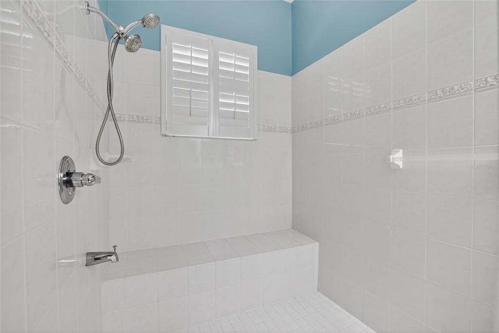 Active With Contract: $799,000 (4 beds, 3 baths, 3921 Square Feet)