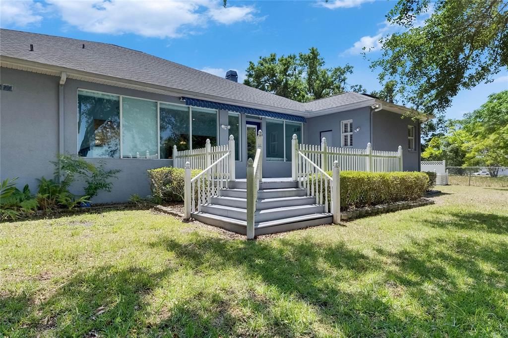 Active With Contract: $799,000 (4 beds, 3 baths, 3921 Square Feet)