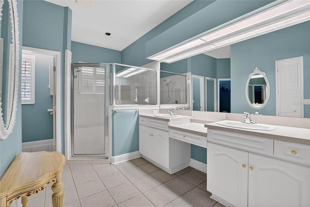 Active With Contract: $799,000 (4 beds, 3 baths, 3921 Square Feet)