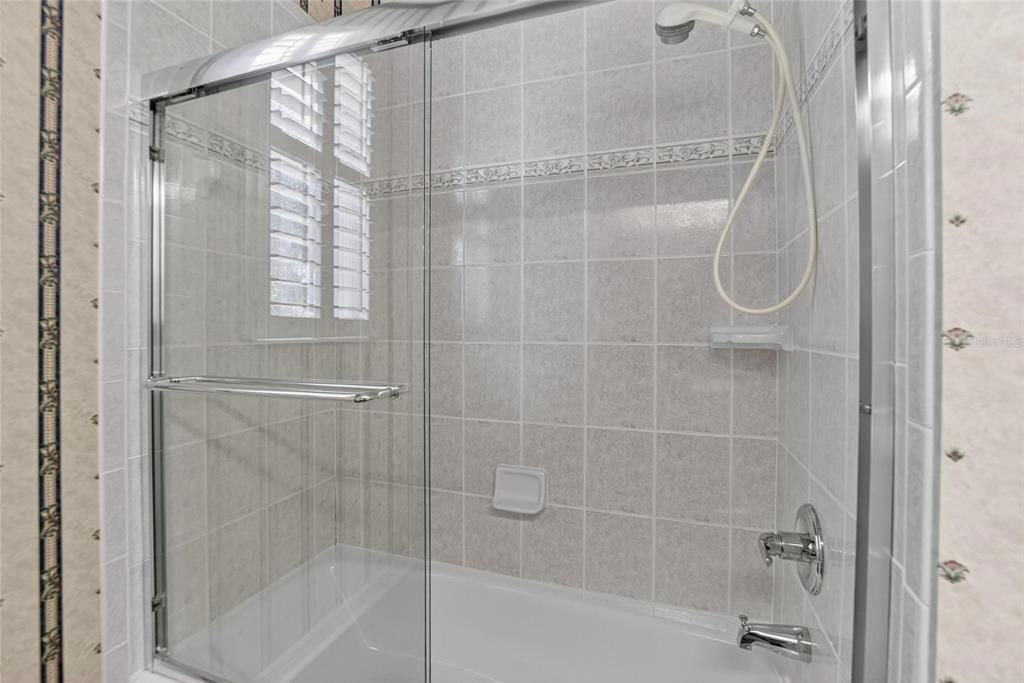 Active With Contract: $799,000 (4 beds, 3 baths, 3921 Square Feet)