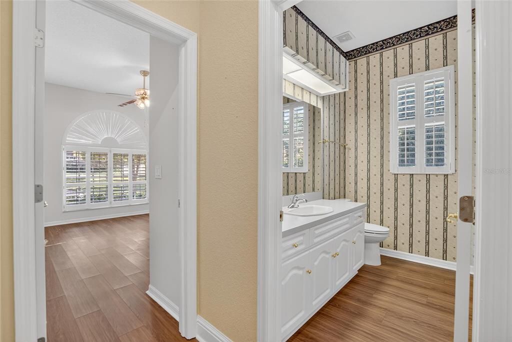 Active With Contract: $799,000 (4 beds, 3 baths, 3921 Square Feet)