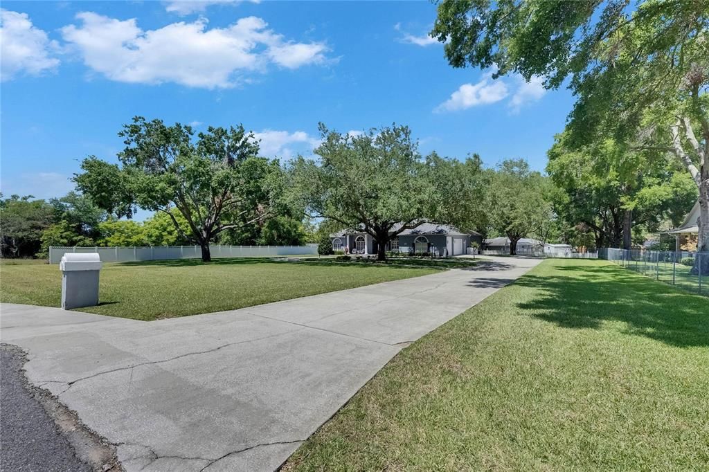 Active With Contract: $799,000 (4 beds, 3 baths, 3921 Square Feet)