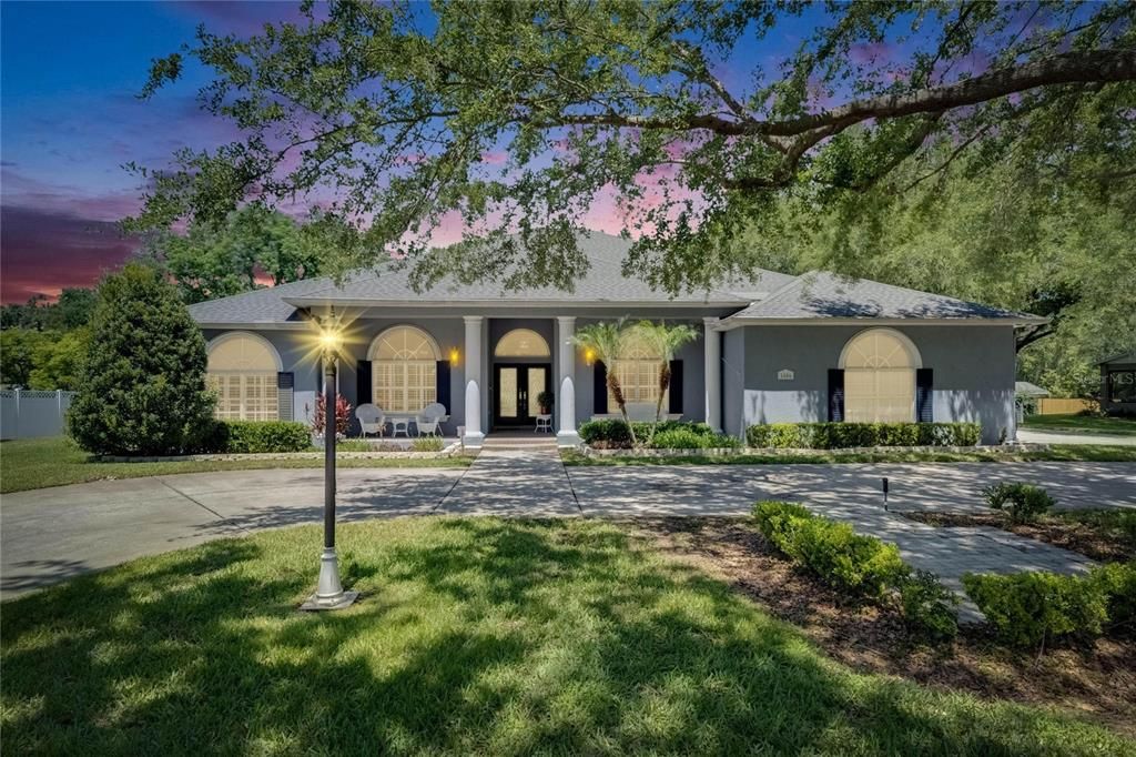 Active With Contract: $799,000 (4 beds, 3 baths, 3921 Square Feet)