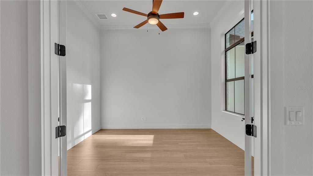 En Venta: $1,239,900 (5 camas, 3 baños, 3275 Pies cuadrados)