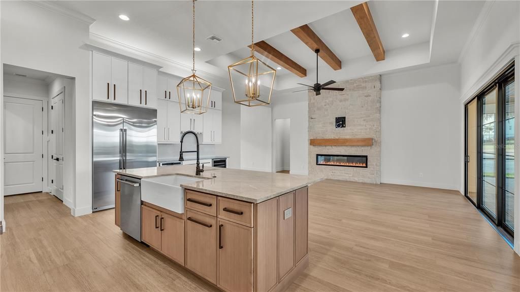 En Venta: $1,239,900 (5 camas, 3 baños, 3275 Pies cuadrados)