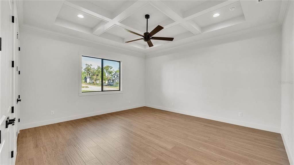 En Venta: $1,239,900 (5 camas, 3 baños, 3275 Pies cuadrados)