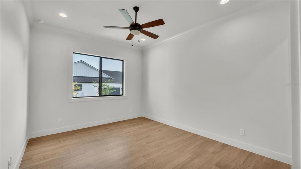 En Venta: $1,239,900 (5 camas, 3 baños, 3275 Pies cuadrados)