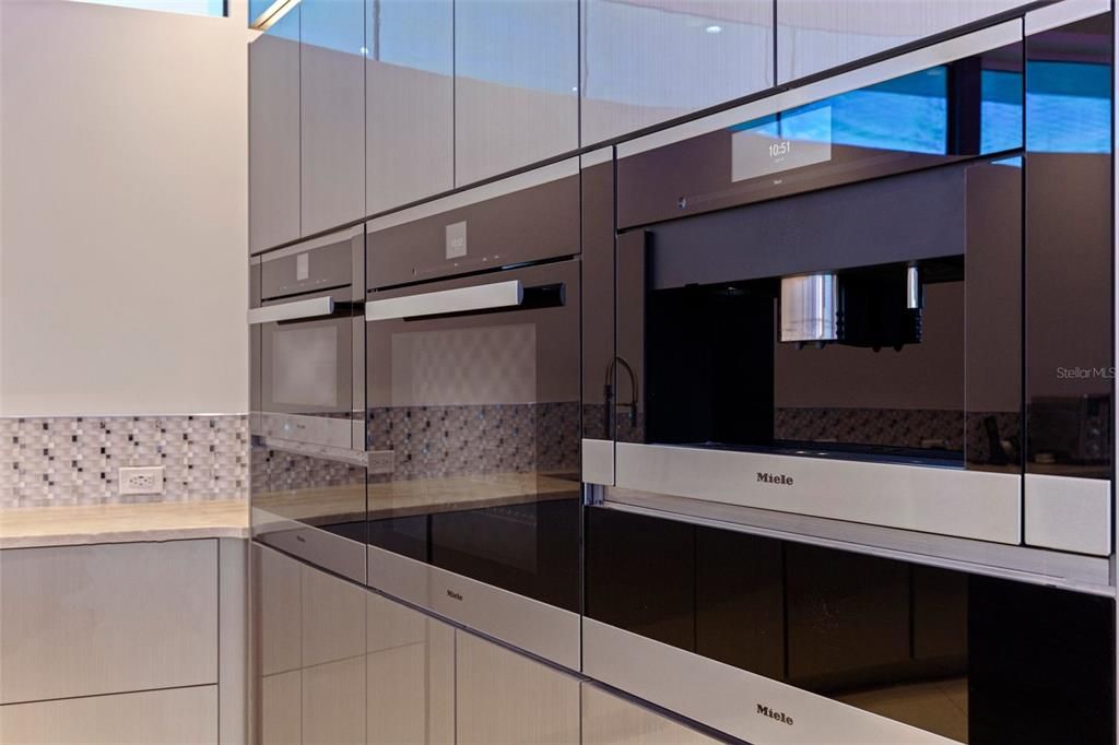 For Sale: $9,000,000 (5 beds, 6 baths, 6428 Square Feet)