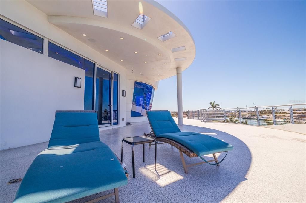 For Sale: $9,000,000 (5 beds, 6 baths, 6428 Square Feet)