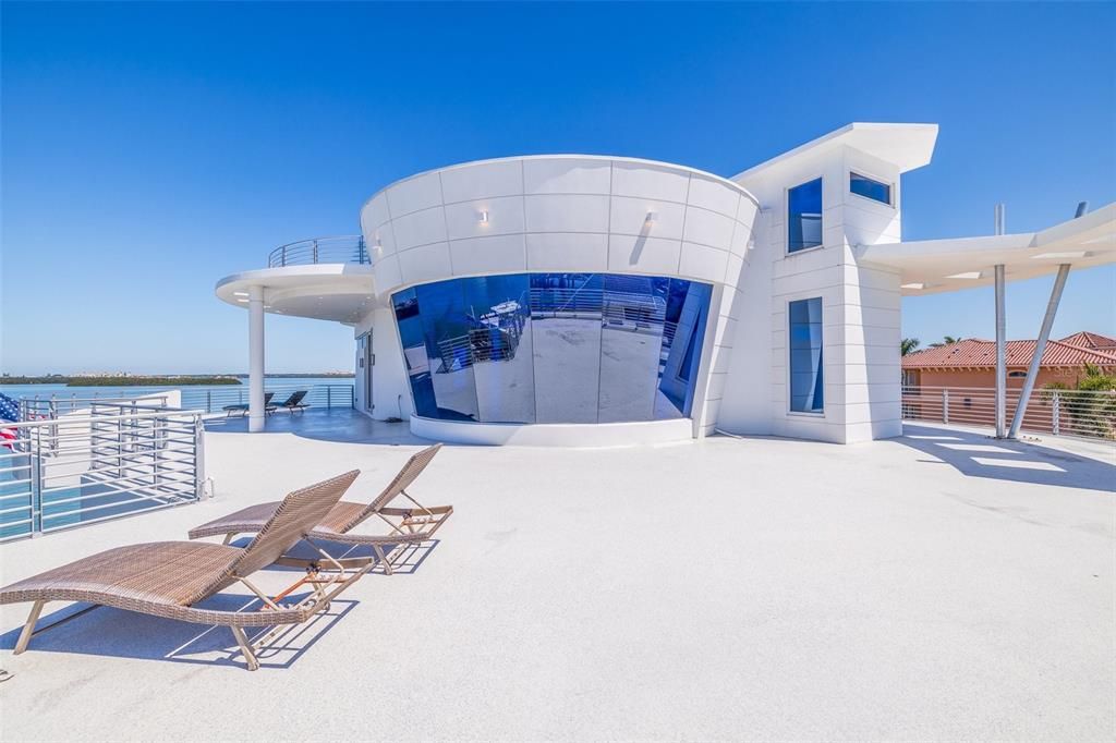 For Sale: $9,000,000 (5 beds, 6 baths, 6428 Square Feet)