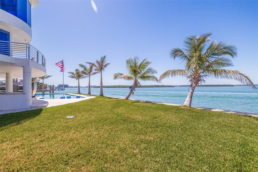 For Sale: $9,000,000 (5 beds, 6 baths, 6428 Square Feet)