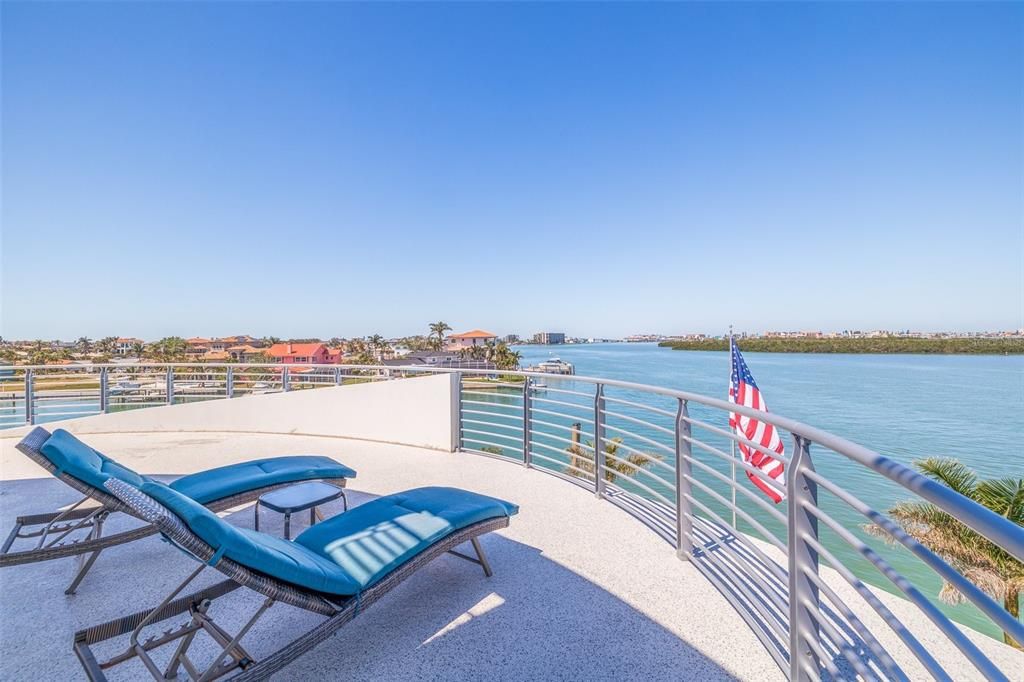 For Sale: $9,000,000 (5 beds, 6 baths, 6428 Square Feet)