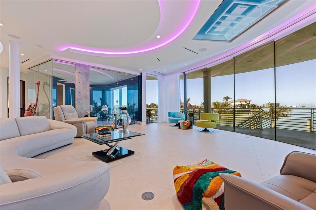 For Sale: $9,000,000 (5 beds, 6 baths, 6428 Square Feet)