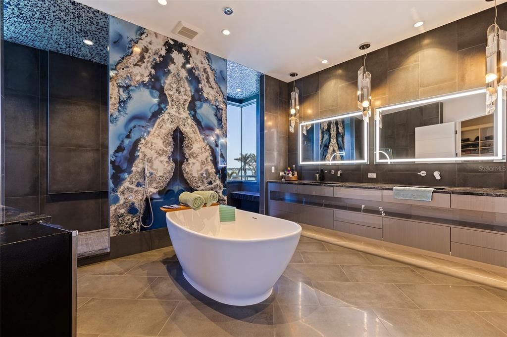 For Sale: $9,000,000 (5 beds, 6 baths, 6428 Square Feet)