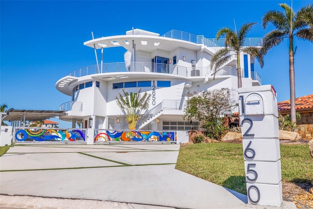 For Sale: $9,000,000 (5 beds, 6 baths, 6428 Square Feet)