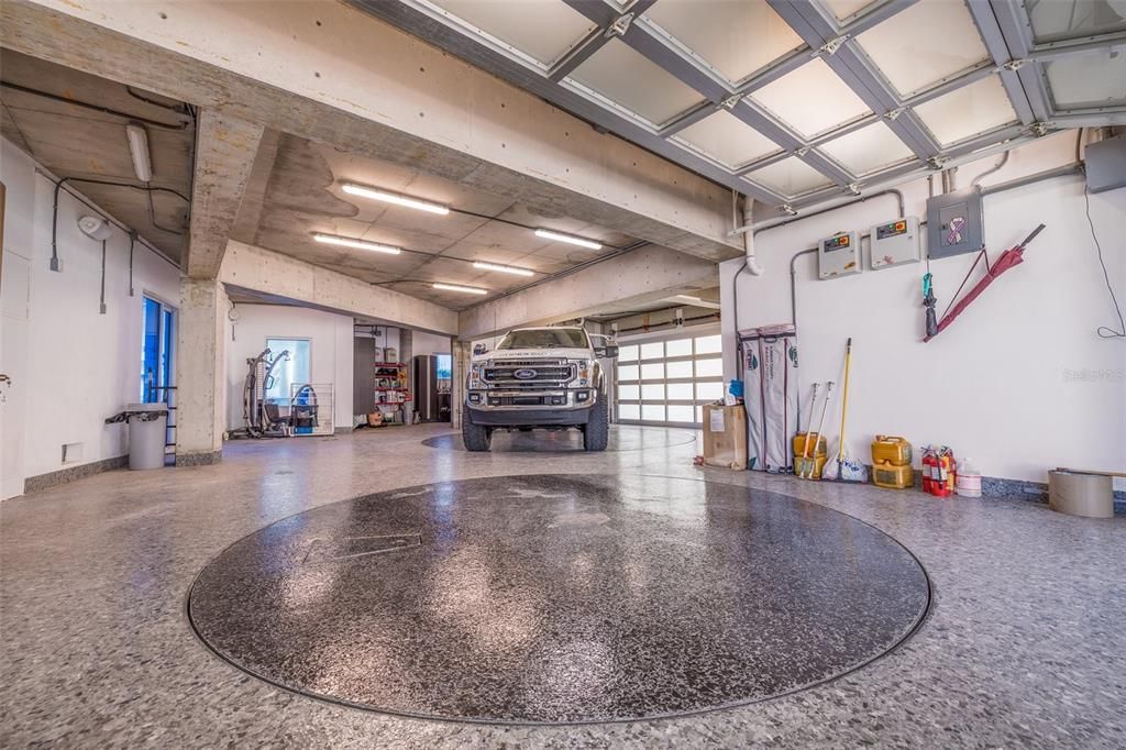 For Sale: $9,000,000 (5 beds, 6 baths, 6428 Square Feet)