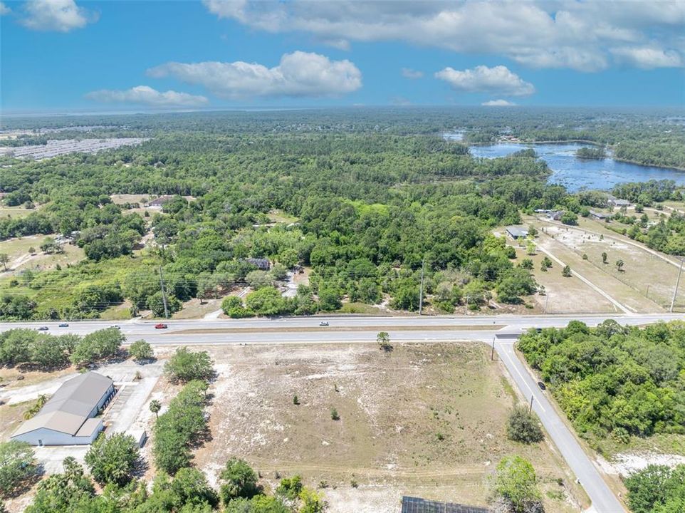 待售: $1,500,000 (2.47 acres)