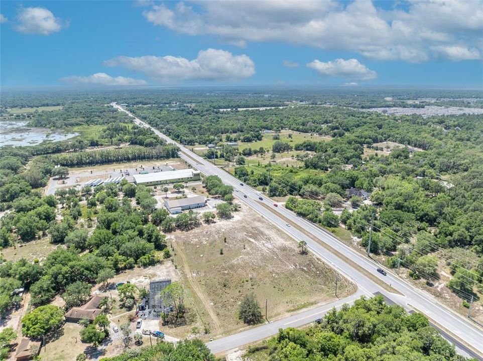 待售: $1,500,000 (2.47 acres)