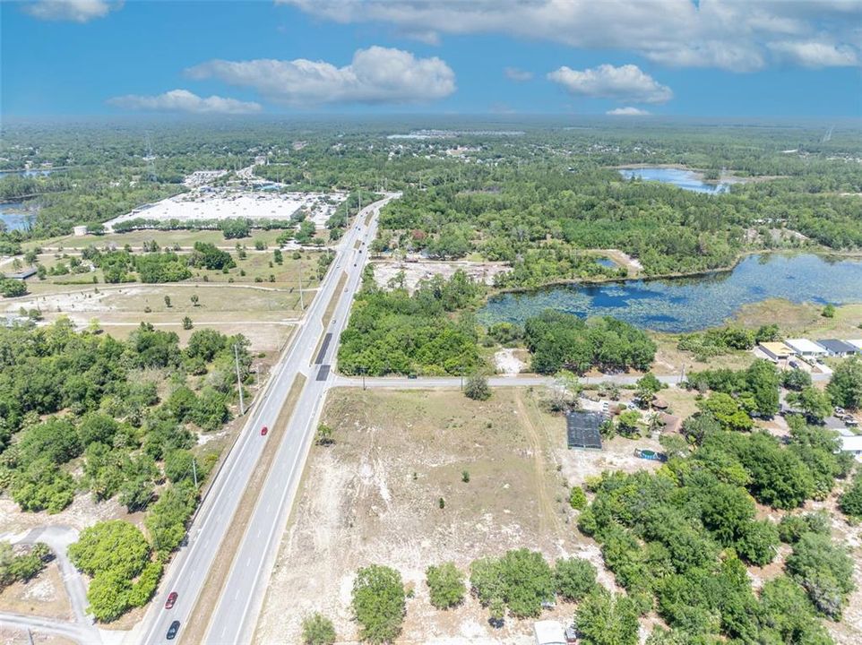 待售: $1,500,000 (2.47 acres)