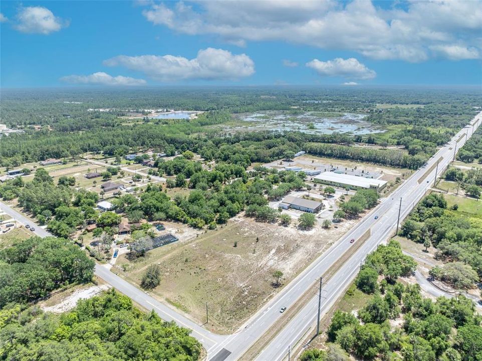 待售: $1,500,000 (2.47 acres)