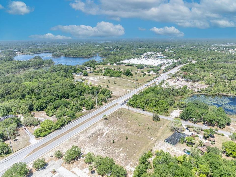 待售: $1,500,000 (2.47 acres)