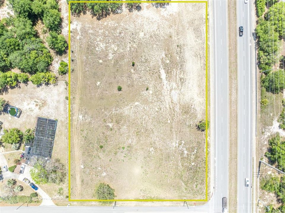 待售: $1,500,000 (2.47 acres)