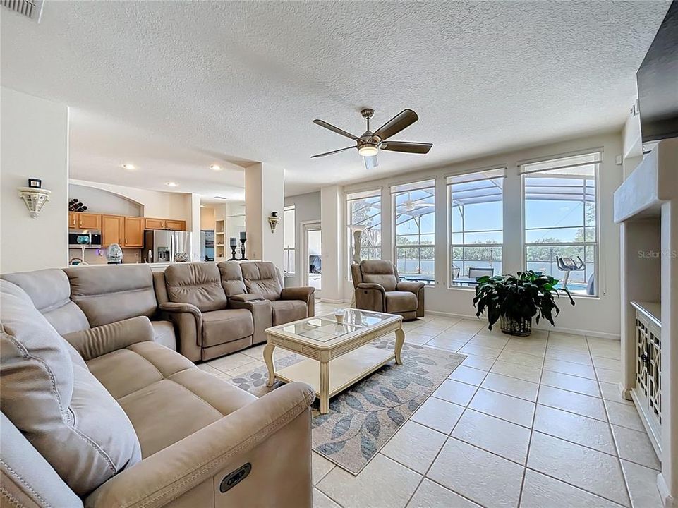 For Sale: $525,000 (3 beds, 2 baths, 2000 Square Feet)